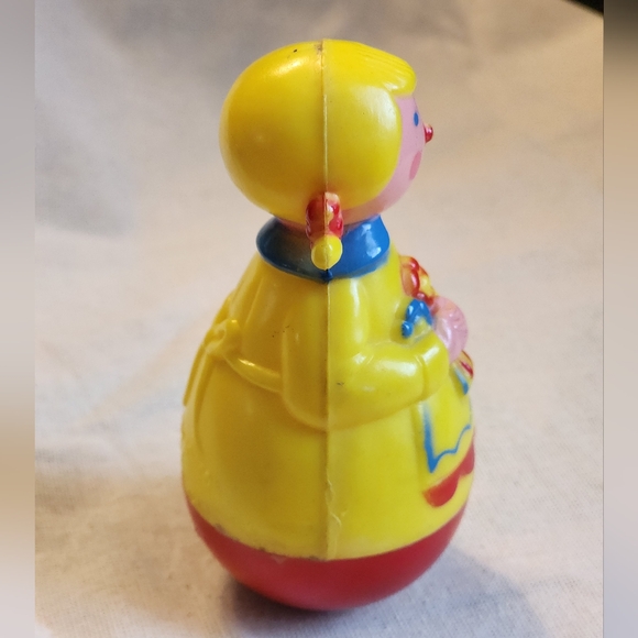 Vintage Stahlwood Roly Poly Rattle Girl with flowers - Picture 2 of 6